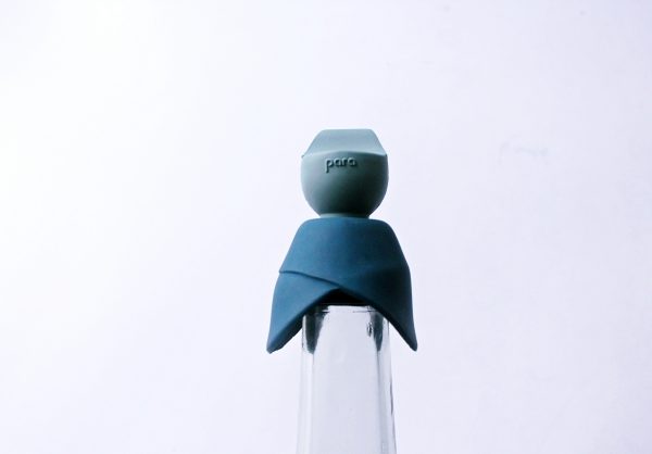 Tree-In-One Wine Stopper _ PARA4
